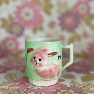 Kitsch bunny cups