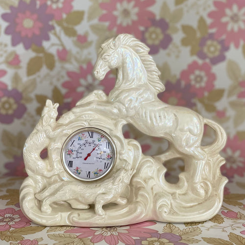 Kitsch horse thermometer