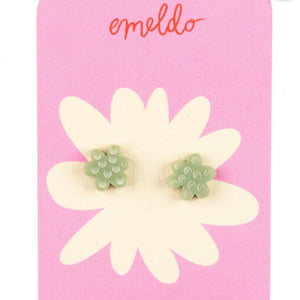 Flower studs earrings