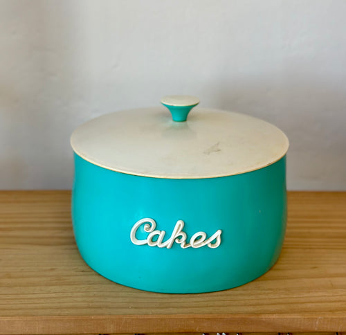 Retro cake container w/lid