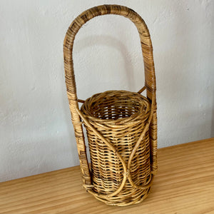 Rattan wine bottle holder