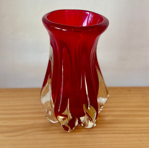 Vintage art glass vase - red