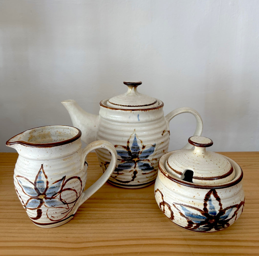 Stoneware 3pc tea set