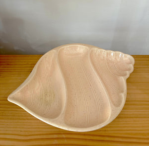 Ceramic shell divided dish