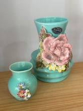 Vintage 3D floral vase