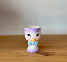 Kitsch chick egg cup