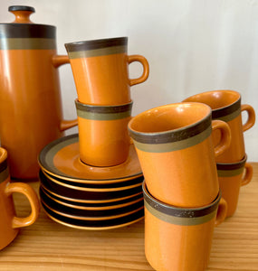 Retro stoneware set