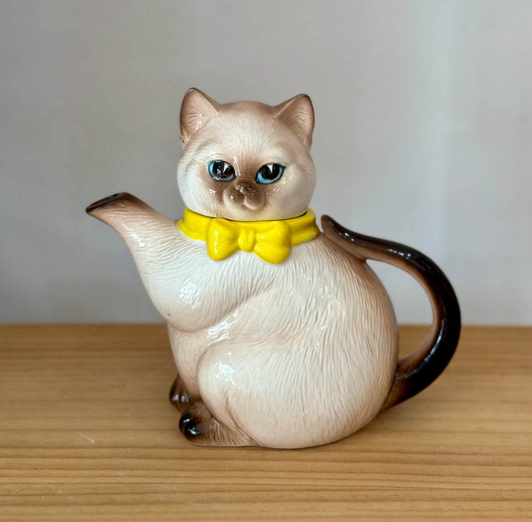 Gempo Siamese cat teapot