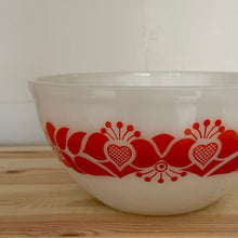 Pyrex Folk Art 8” bowl