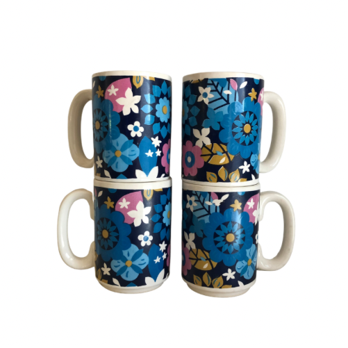 Set of 4 retro floral mugs