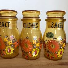 Amber glass spice set