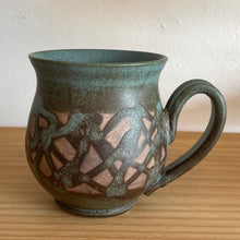 Set of 4 pottery mugs
