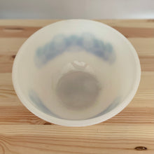 Pyrex Folk Art 7” bowl