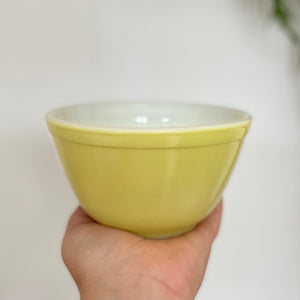 Pyrex citrus lime 6” bowl #401