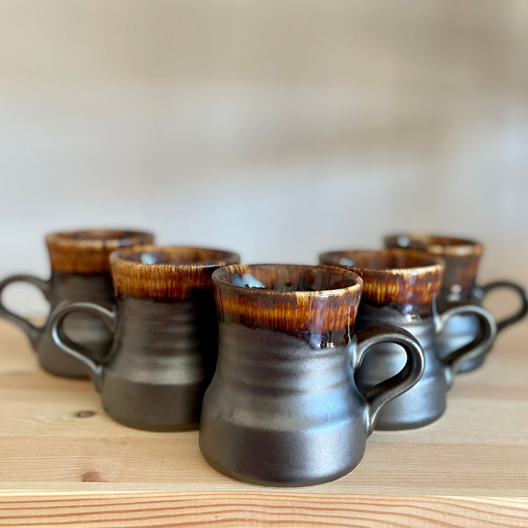 Set of 5 Crown Lynn cups