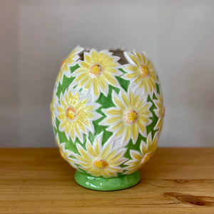 Daisy vase